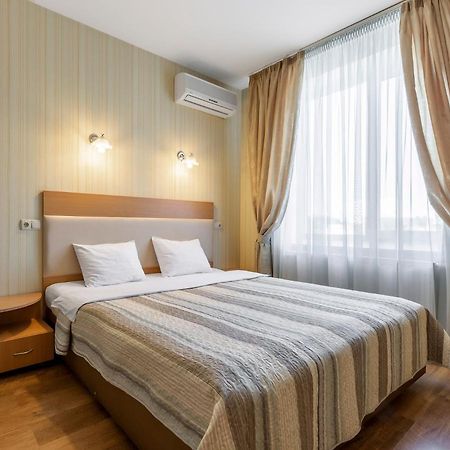 Гостиница Siesta Киев Sofiivska Borshchahivka Экстерьер фото