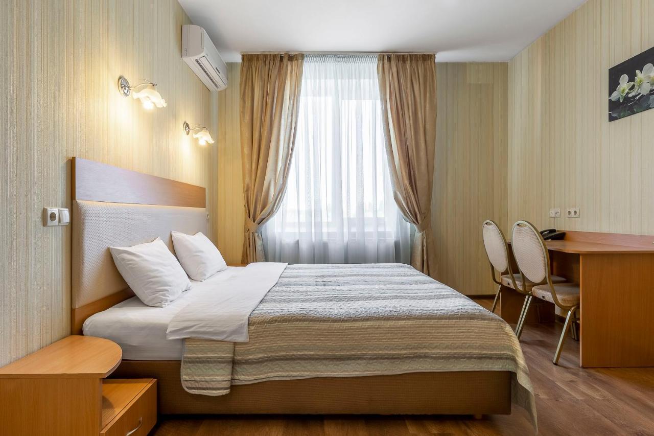 Гостиница Siesta Киев Sofiivska Borshchahivka Экстерьер фото