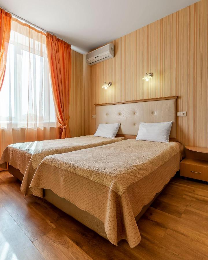 Гостиница Siesta Киев Sofiivska Borshchahivka Экстерьер фото